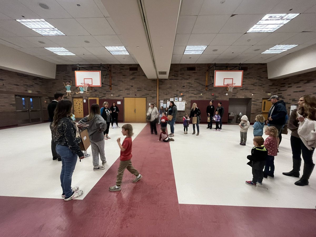 Copper Creek DVUSD (@ccbobcats) on Twitter photo We had a great night with our #futurebobcats, Copper Creek is the BEST! <a href="/DVUSD/">Deer Valley Unified School District</a> <a href="/DrFinchDVUSD/">Curt Finch, PhD</a> We had a great night with our #futurebobcats, Copper Creek is the BEST! <a href="/DVUSD/">Deer Valley Unified School District</a> <a href="/DrFinchDVUSD/">Curt Finch, PhD</a>