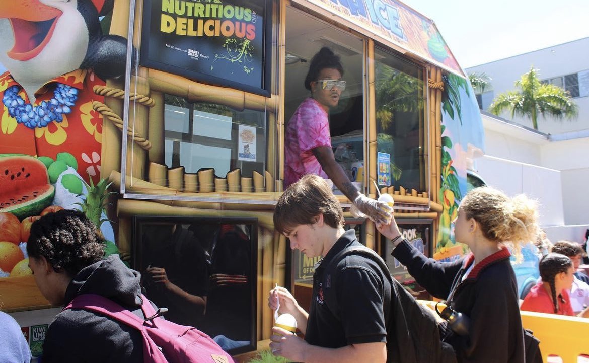 Students who earned Principal’s Honor Roll last quarter received Kona Ice during lunch. Congratulations to our Principal Honor Roll students for all of their hard work! #whygables #gocavs #gables #cghs