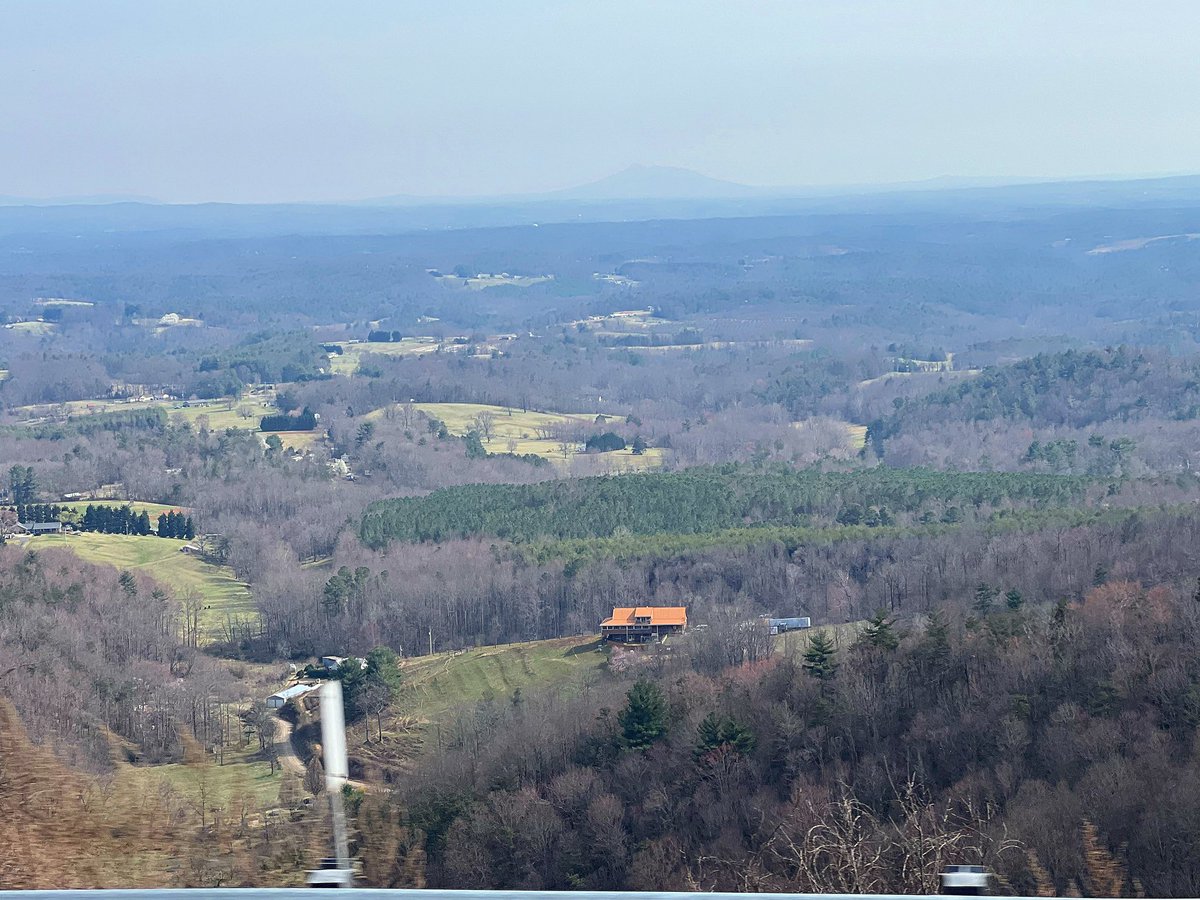 photomartint's tweet photo. #fancygap #dublin #virginia #photodecamionneur #viedecamionneur #visiondecamionneur #truckersvision #LaRouteNousParle #RoadTalkingToUs #photosdujour #todayspics #nikoncoolpixP1000 #dashcamgarmin67w https://t.co/N6pBkUvJbs