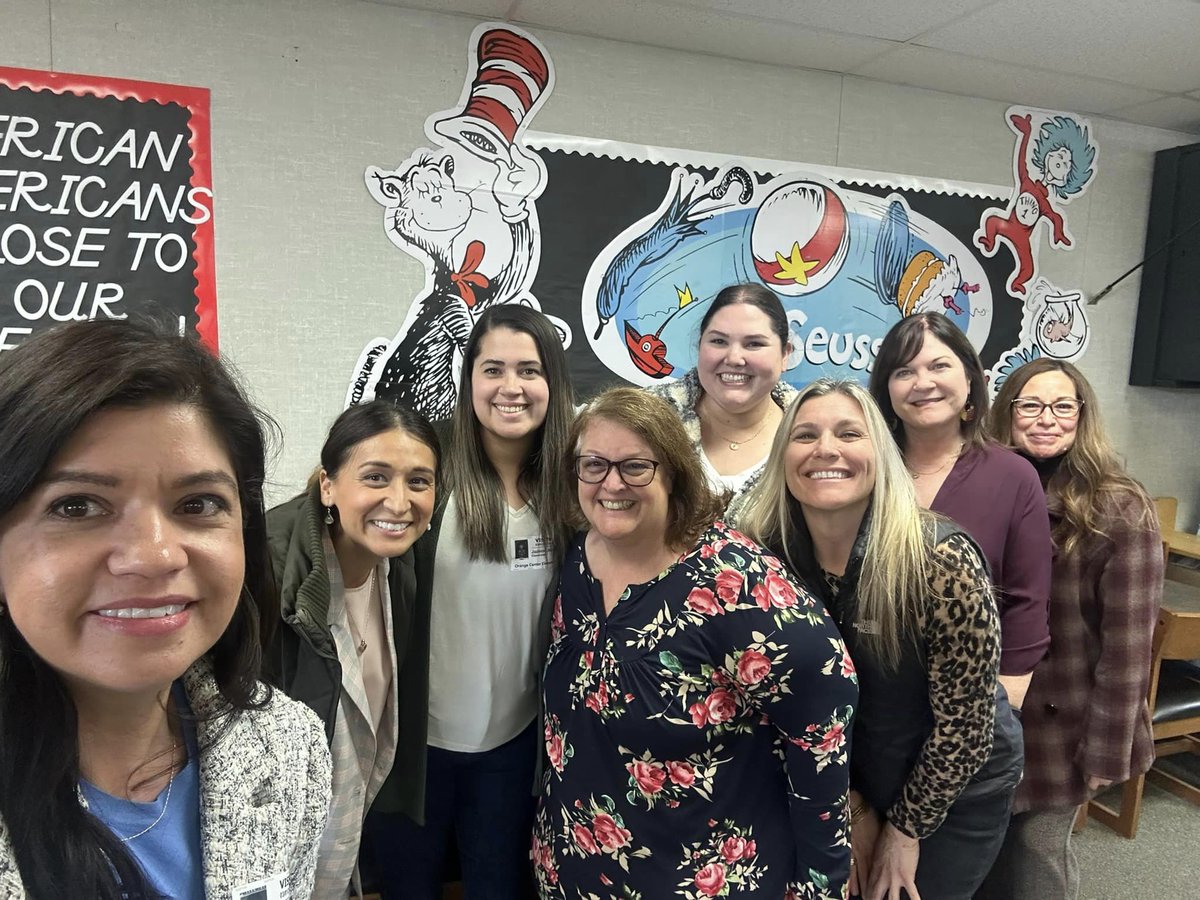 mcapalliance's tweet photo. Fantastic #EarlyEd GLAD demo today at Orange Center Elementary in Fresno, facilitated by @OCDEProjectGLAD! 👏 Thank you to our partners, Lisa Clark at FCOE &amp; Dr. Nicole Chávez &amp; GLAD trainers from OCDE! #multilingualca #OCDE #GLAD #ProjectGLAD #CABE #FCOE https://t.co/RHZcozW6tm