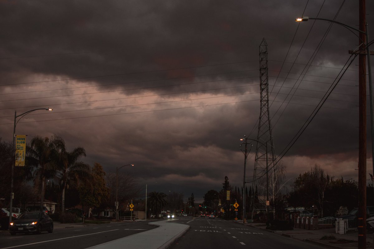novemberae's tweet photo. Because I haven't posted anything on here is a while... Even though there's not much interaction. Wanted to share one of the many storms we've had this year in San Jose. Love the deep emotion in storm clouds 🌧️ #bayareastorm #sanjose #PhotographyIsArt https://t.co/7NaE8HZoj2