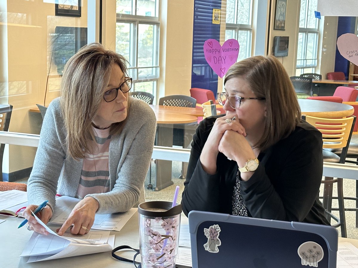 SDHS_Stewart's tweet image. Leaders @StDominicHS putting in time learning about coaching collaborative teams. #nextlevelPLC #solutiontree