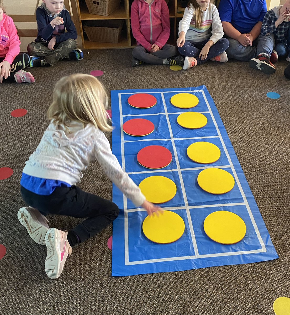 Shake and Spill is much more fun when you get to toss giant counters! @zorrahighland @TVDSBKinder #tvdsbmath