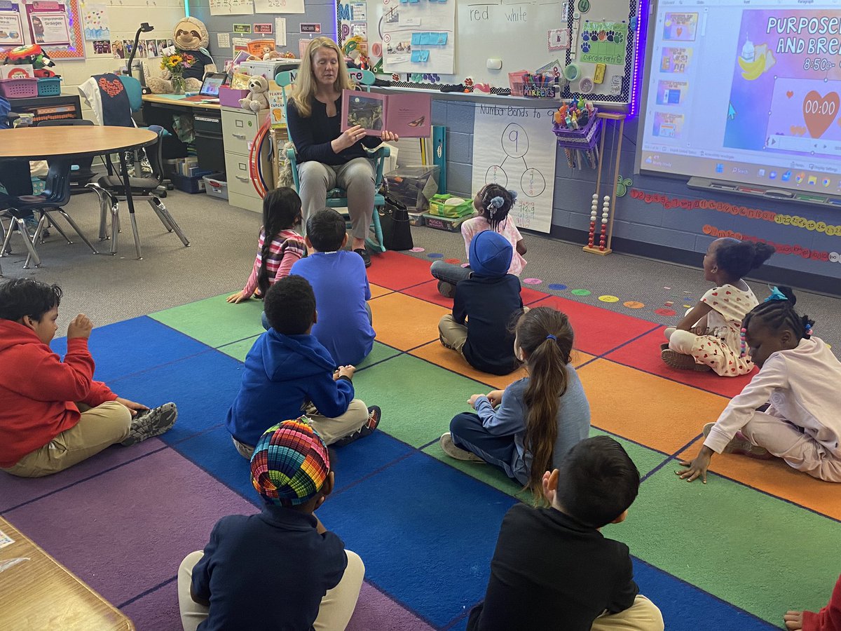 mrs_santore's tweet image. We have had such awesome guest readers in our room this week! 📚 #SpaghtIsGreat #KinderCrew Read Across America Week! We are so thankful!!