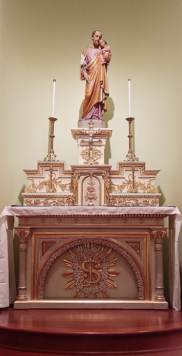 JohnZwicker1's tweet photo. A prayer for you here, earlier this evening, at or local #FSSP #TLM Parish on this:

#Wednesday (#StJoseph's weekday)
#FirstWednesday (#DayOfReparation to #SaintJoseph)
#EmberWednesday (day of fasting &amp; prayer)

#Lent #Ember #AgeOfStJoseph #Catholic https://t.co/US0xH3q63Y