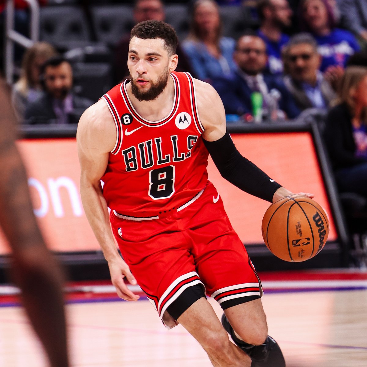 Zach LaVine - Chicago Bulls - Kia NBA Tip-Off 2021 - Game-Worn Icon Edition  Jersey - Scored Game-High 34 Points