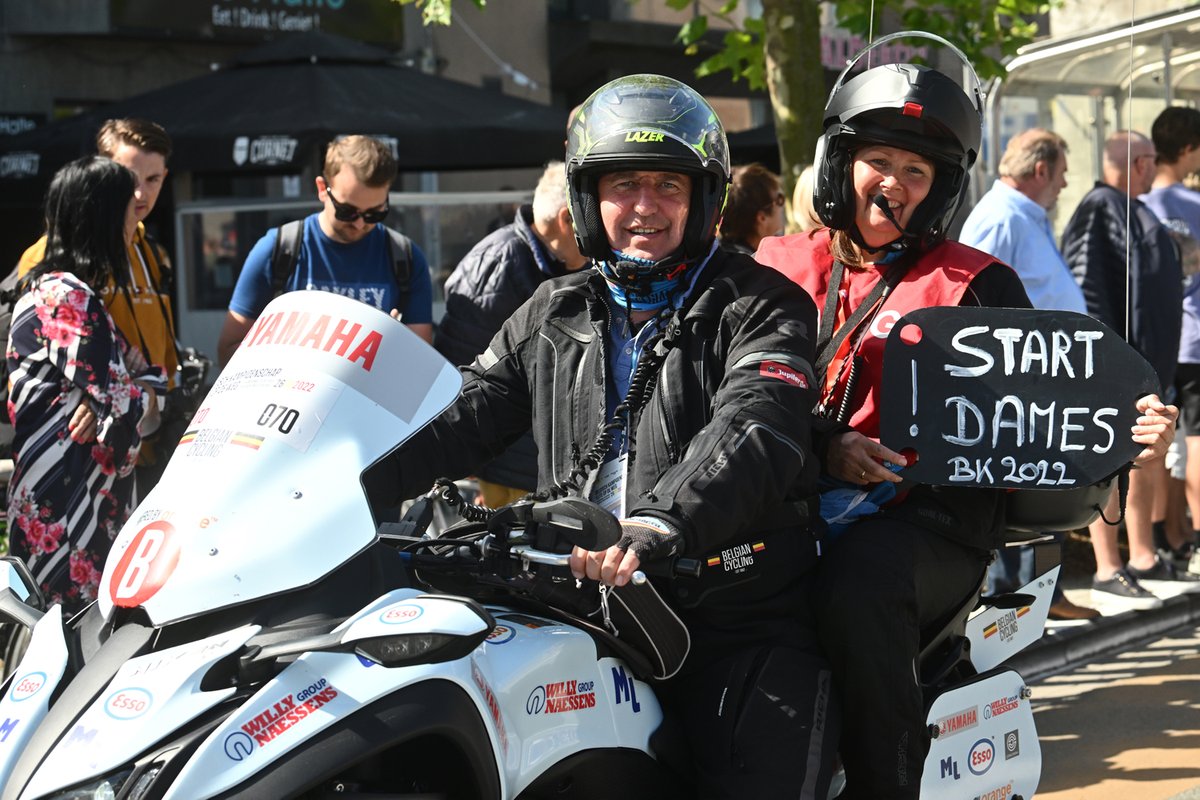 BELCycling's tweet photo. It's volunteers' week so it's time to share our love for our amazing volunteers! 💙

No way our beloved sport can exist without the countless support of signalmen, officials, race administrators, medical teams, ...

Share your love for any volunteers you know in the comments! 👇 https://t.co/TWQ73502DO