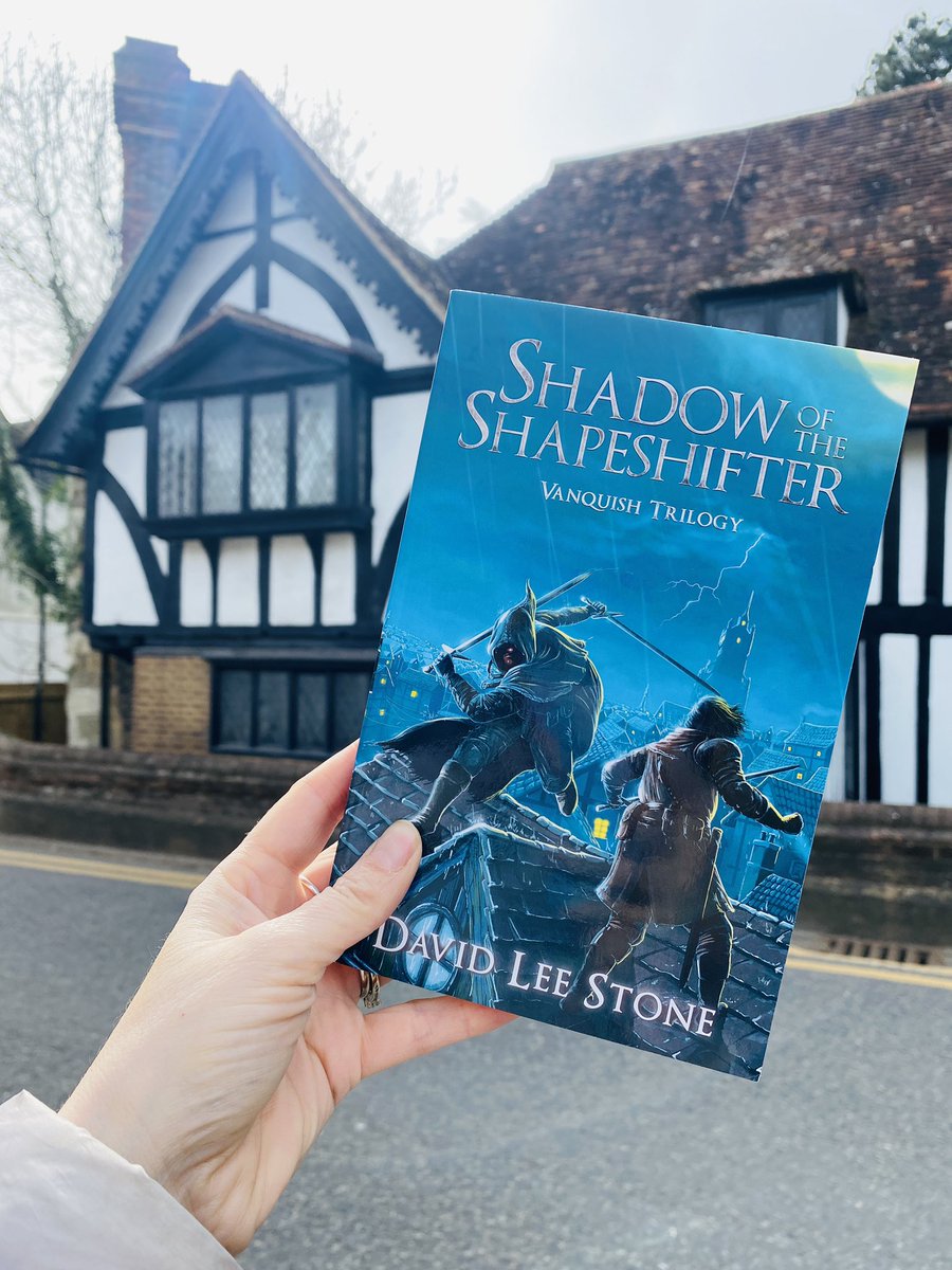 Would love to donate some copies of the first book in my Fantasy series to schools to help promote reading. I know budgeting is tight in schools and discovering books as a teenager changed my life! DM me like me to send some to your school (UK only) #booktwitter #ukschools