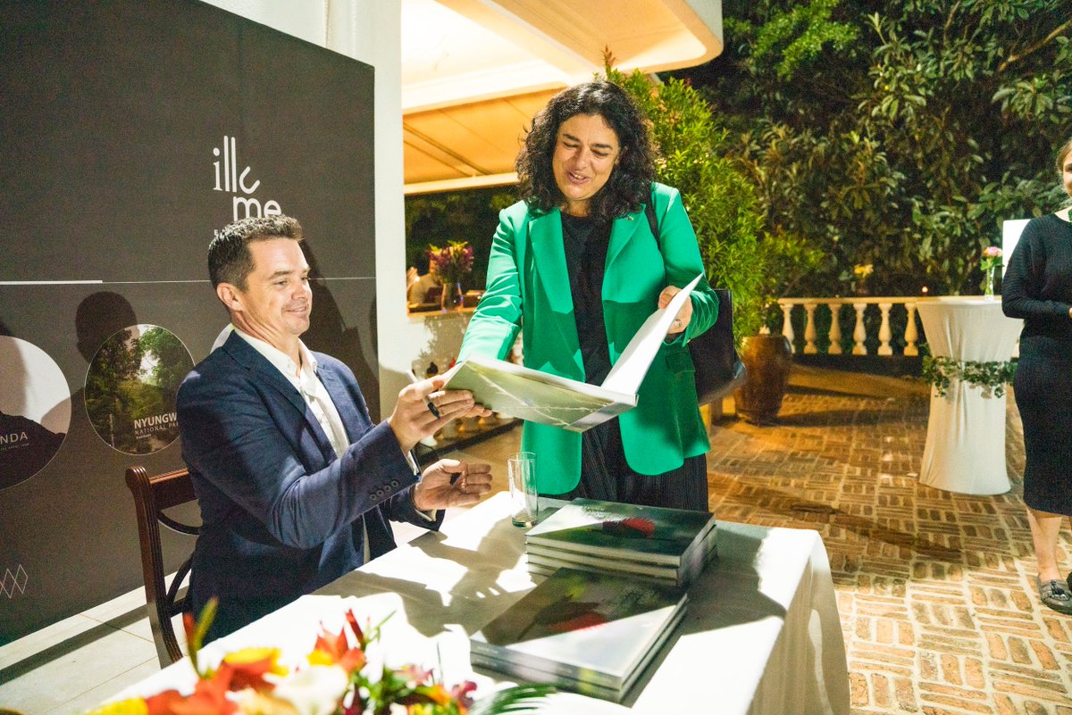 IllumeEditions's tweet photo. special thanks to the UK high commissioner, @omardaair, and to the mayor of #kigali, @PudenceR for being the guest of honor. #birdsofkigali #birdsofrwanda #photography https://t.co/wBhkLSMogV
