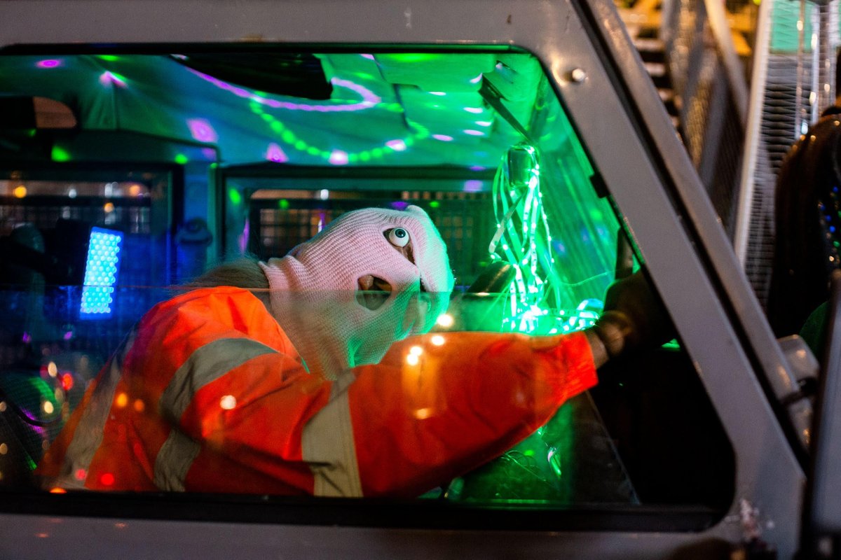 A brand new interview online this morning! It's a special one.

Artist <a href="/fokawolf/">Foka Wolf</a>  spoke with <a href="/ikongallery/">Ikon</a> 's Dr Linzi Stauvers, about his new gallery installation and inner-city billboard campaign 'Why Are We Stuck in Hospital?'.

youngartistsinconversation.co.uk/Foka-Wolf

#artistinterview #yac