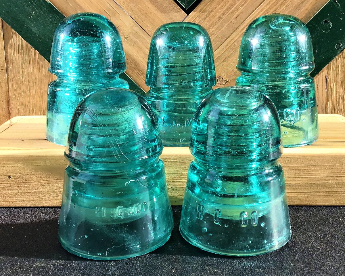 MarkMil61809222's tweet photo. Excited to share the latest addition to my #etsy shop: Authentic Unaltered Early-Century Vintage Glass Insulators, Railroad Signal Power Glass Insulators, Variety Starter Pack Circa 1890s – 1950s https://t.co/9mhMZ9gLFd #green #blue #vintageoldantique #glassinsulators https://t.co/Pr5NI7rVlO