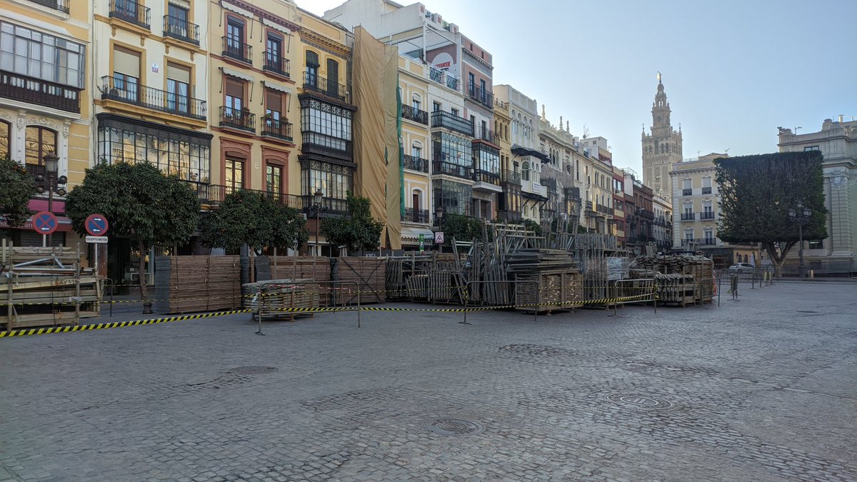 PasionDeSevilla's tweet photo. Señales que a todos nos gustan 😍

#SSantaSevilla23 https://t.co/KoayH85LqX