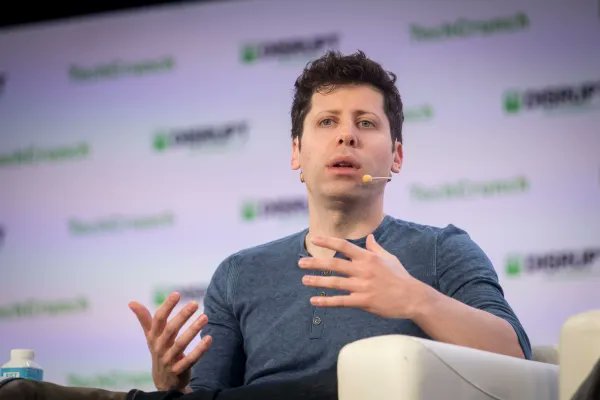 OpenAI advises against sharing sensitive information in conversations with ChatGPT because it’s “not able to delete specific prompts from [users’ histories].” buff.ly/3KJAcGs