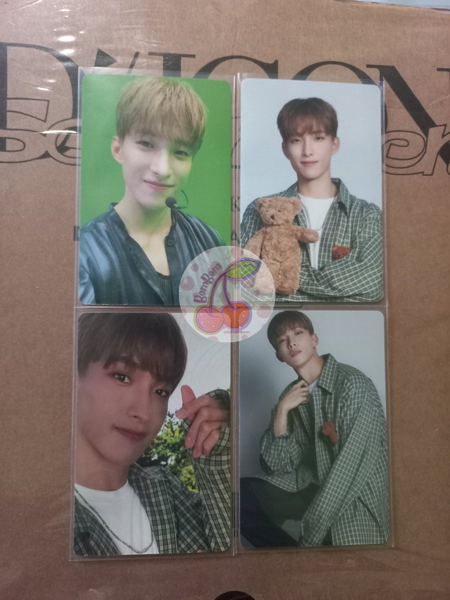 cherybombomm's tweet photo. [ HELP RT ]
Berhubung agak urgent jadi Album sama Photocard nya aku jual takeall aab SEVENTEEN mostly DK

nego aja 🥺🙏🏻
💰 : 800K
🏡 : Cimahi - Jawa Barat

semua yg belum dicoret ditambah mini dicon 102 ini yaaa huhuuu https://t.co/KayQWkkZuq
