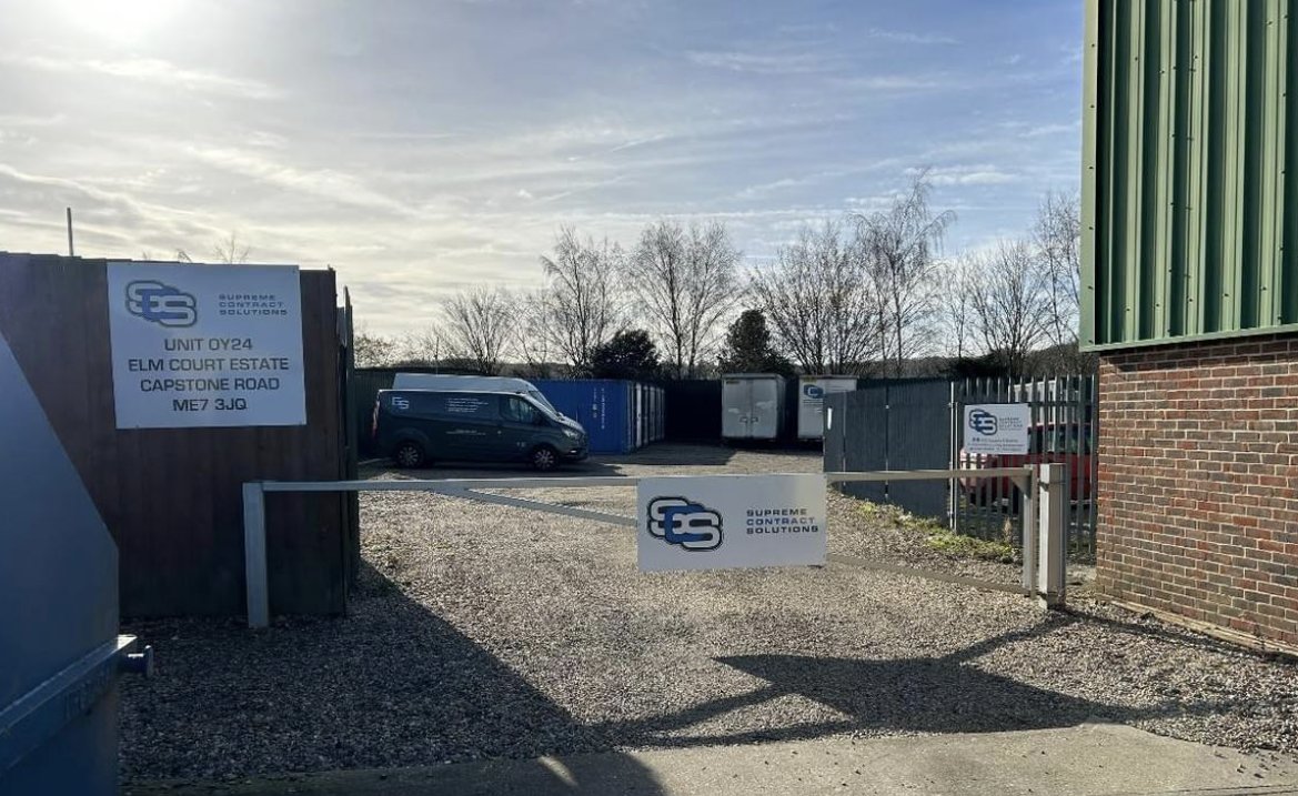Signsandimaging's tweet photo. Signage made for our friends at SCS at their new premises and Yard.
Growing every week - if you need commercial refurbishments &amp; renovations then these are the guys to contact !!! Their workmanship is second to none !! https://t.co/WHdtK0ujqH