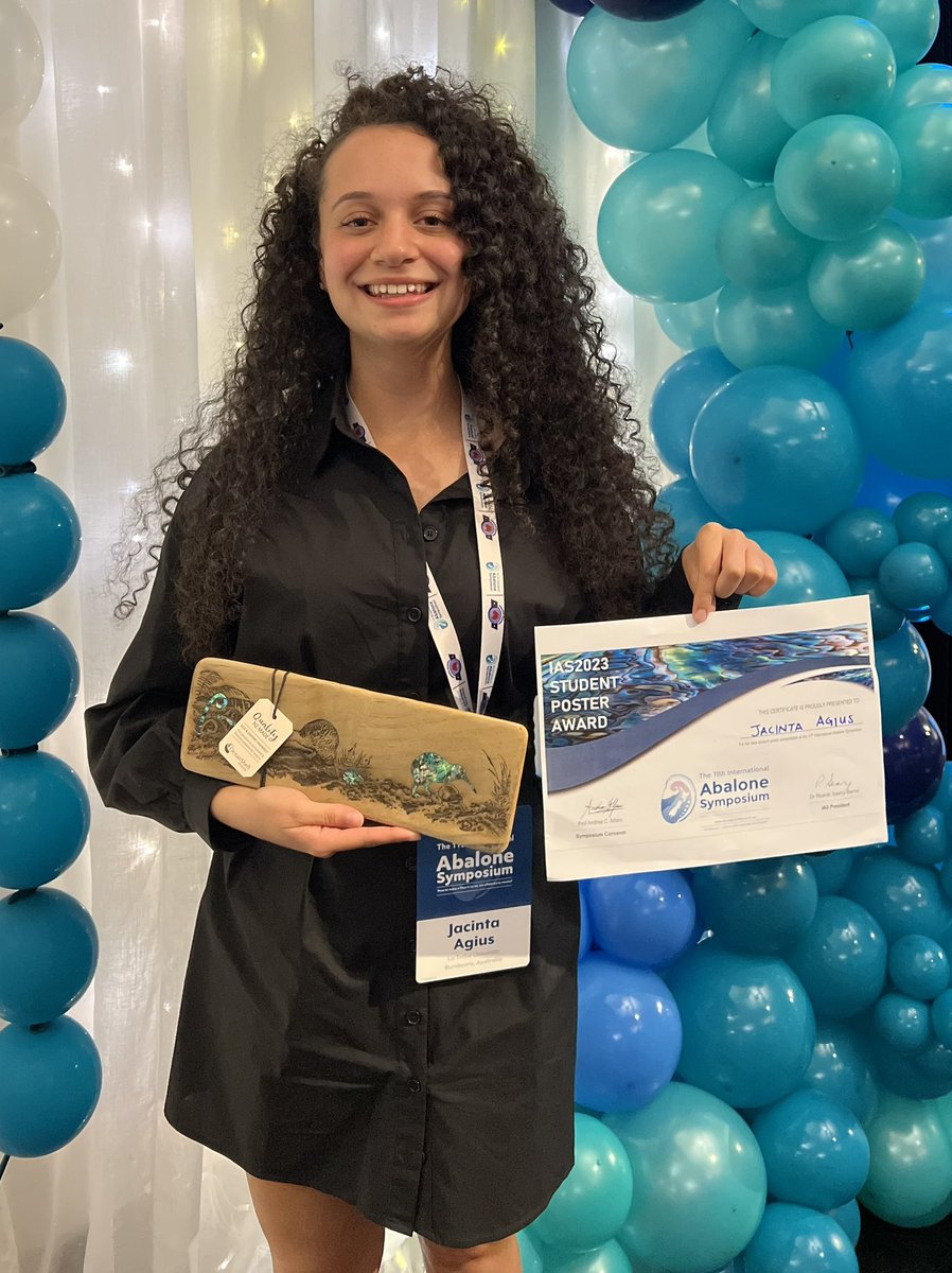 Helbig Lab tweet media