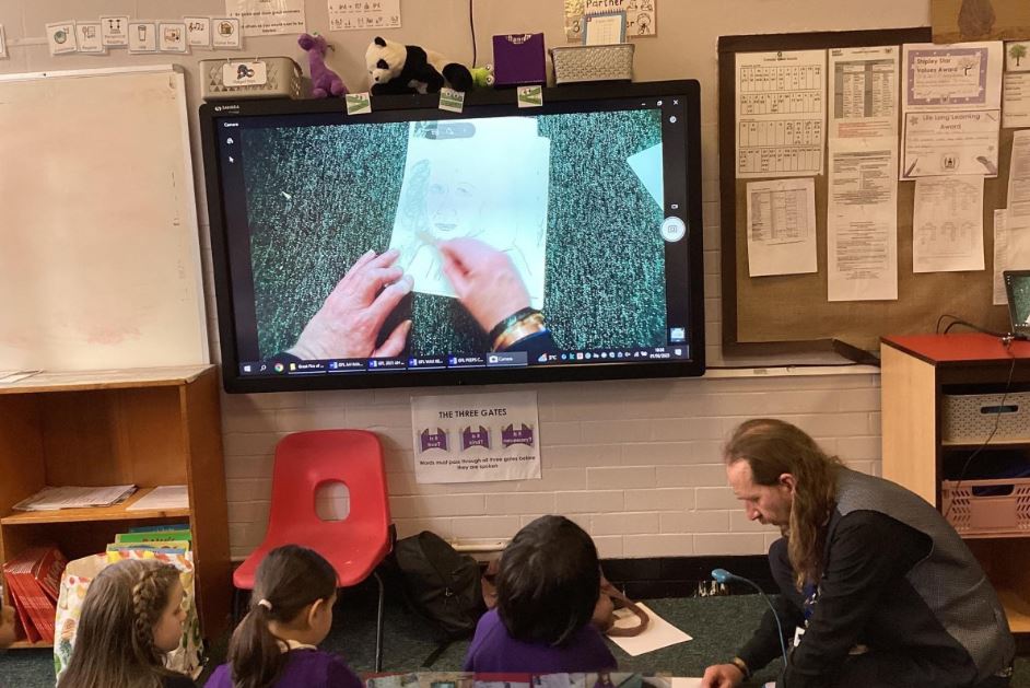 shipley_ce's tweet photo. Great workshop with Mr Bullock in Year 2 yesterday exploring art work linked to The Great Fire of London @WeAreBDAT #artist #artspecialist #creative #creativity #learninghook https://t.co/WCwMec1Ja1