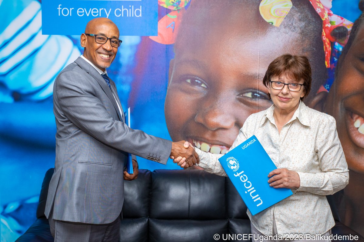 UNICEFUganda's tweet photo. Starting the day🌄 with great news!

We have received additional funding worth US$3m from @IcelandDevCoop to facilitate @UNICEF to support Water and Sanitation Health (WASH) interventions in West Nile for three years.

#InvestInUGchildren https://t.co/j94pZtG2UX