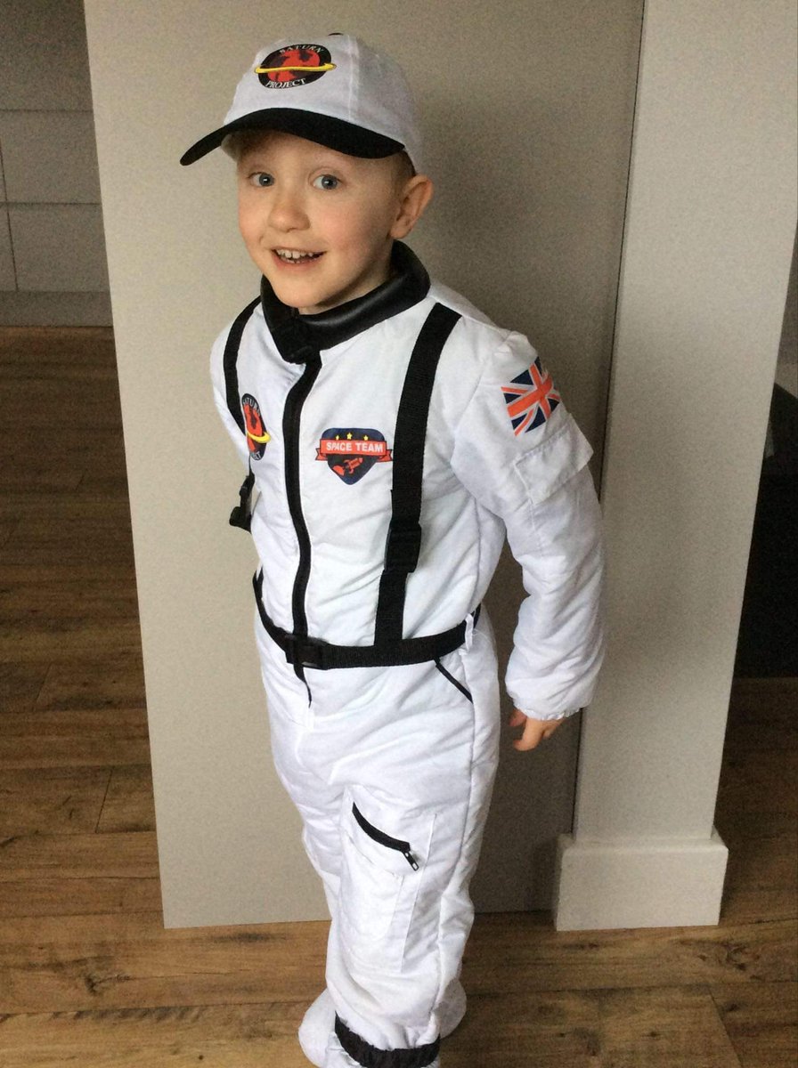 leianKJ's tweet photo. Jude all ready for World Book Day 👩‍🚀 👽 🚀 @MPSClass5 @MapplewellSch https://t.co/VrxNxGjj1v