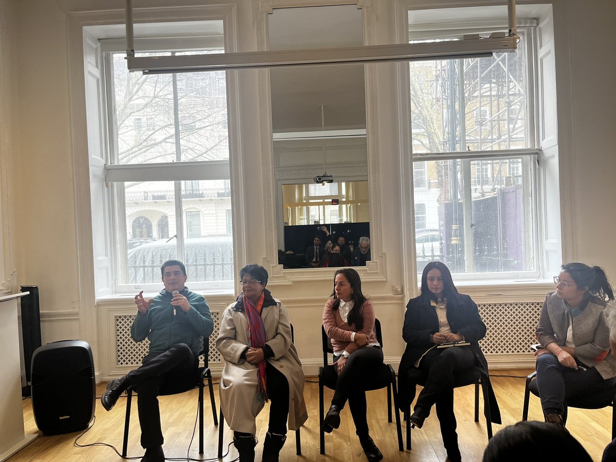 Colombian Embassy UK tweet media