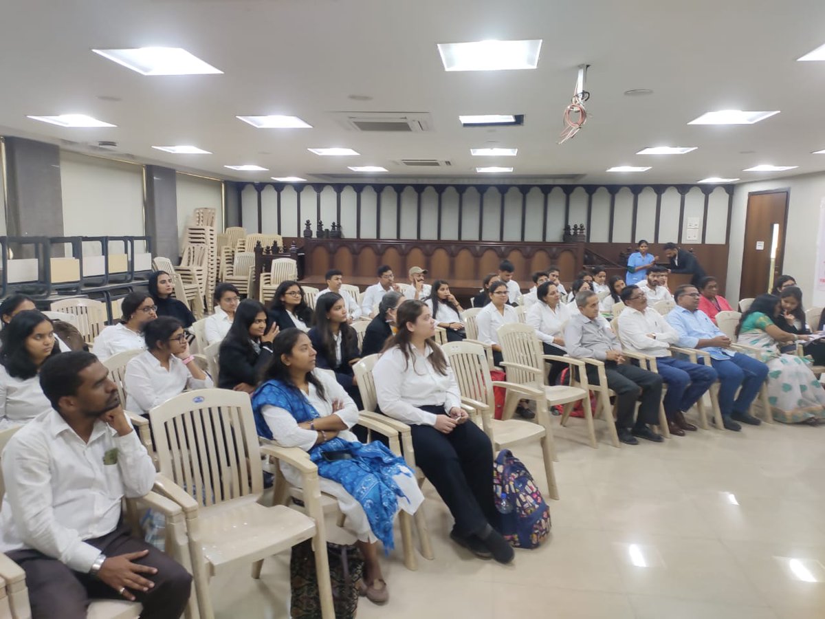 Para legal volunteer training inaugural session at SVKM 'S J C law college Vile parle through Dlsa Mumbai