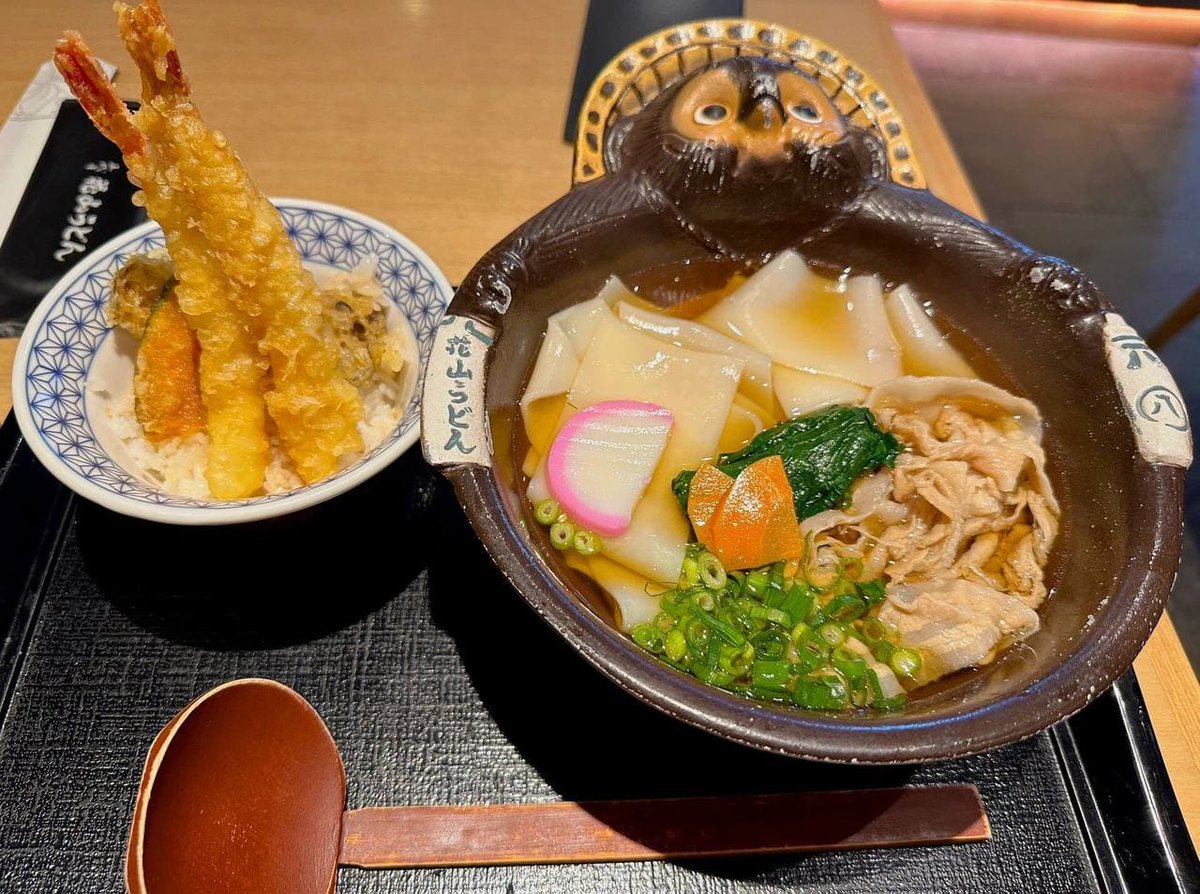 aa312809465's tweet photo. 銀座で食べなければならないうどんは、私が1時間以上並んだことを無駄にしない|||彼の家のうどんを食べるためだけに1時間以上撮って、ついに食べました。 やはり人気の理由は、うどんの食感がしっかりしていることと、本人が広い麺が好きなので、彼の家は私の口に合いすぎるからです。

#麺料理 https://t.co/3KqZa3K288