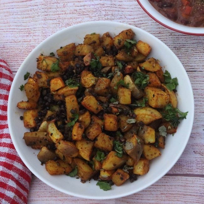 spicechronicles's tweet photo. Achari Turnips with toasted lentils is flavorful, easy and so very wholesome. It reminds you about not underestimating the humble turnip.
https://t.co/pgK2gbMQbS
#vegan #spicechronicles #easyrecipes #glutenfree #indianhomecooking #onetheblog #indianfood #seasonaleating https://t.co/ghv2EFVrwx