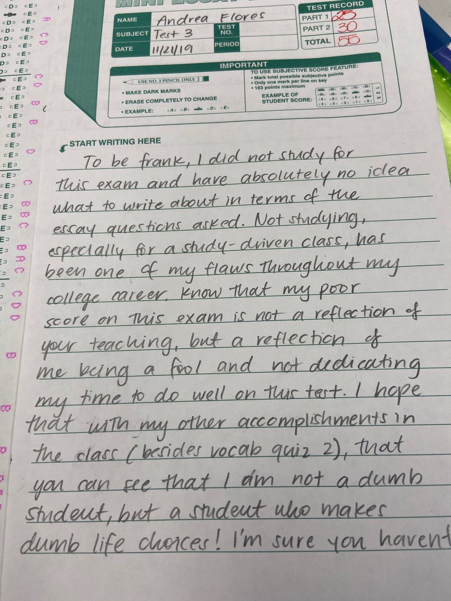 aafflwrs's tweet photo. when i didn’t study for a test in college and wrote my professor a note instead https://t.co/hki5AhHJ2Y