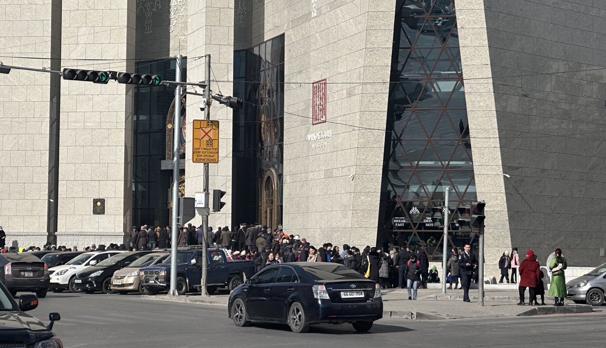 Музей үзэх гээд дугаарладаг болсон бншд 👍👏👏👏