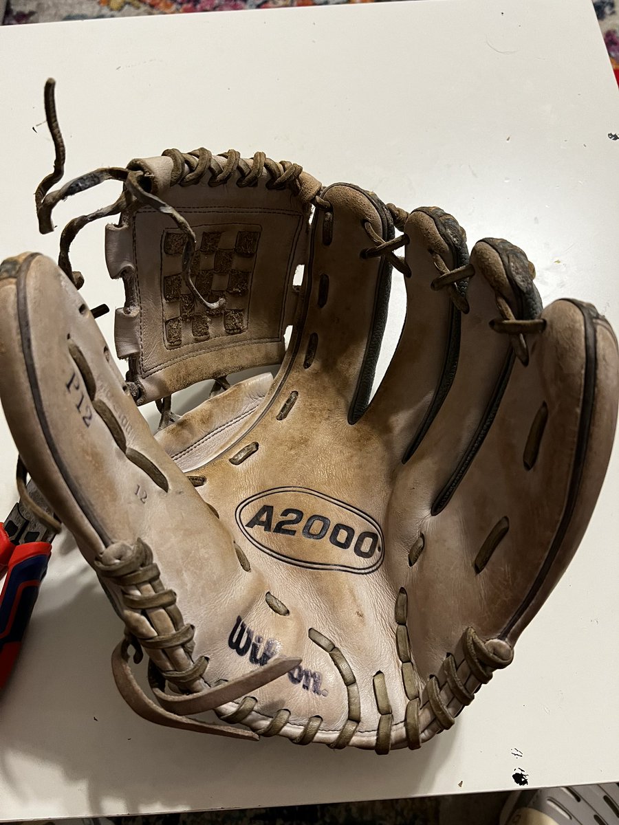 2nd_Lace's tweet photo. Before and after cleaned and conditioned with @ballplayersbalm   Those logos tho 😍😍😍😍 https://t.co/LxuC6hcmH9