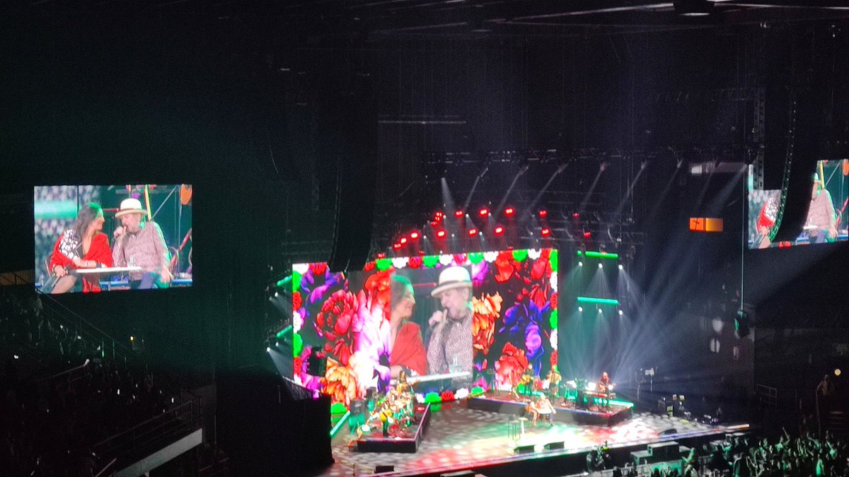 Pepperlandslife's tweet photo. ❤️ No me quedé con las ganas de volver a ver a Joaquín Sabina ❤️ https://t.co/S8bUHpt7yW