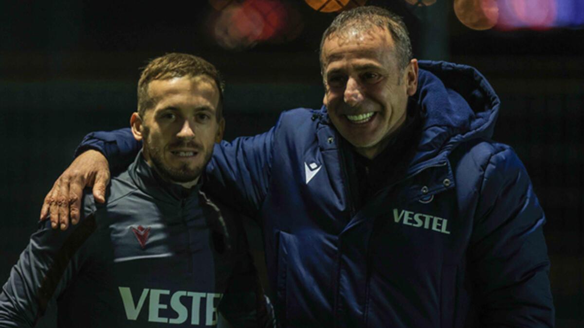 AlaturkaSpor's tweet image. Trabzonspor’da Edin Visca, Abdullah Avcı’yla görüştü alaturkaonline.com/trabzonsporda-… #AlaturkaSpor #Kanat #mac #oyun #sağ