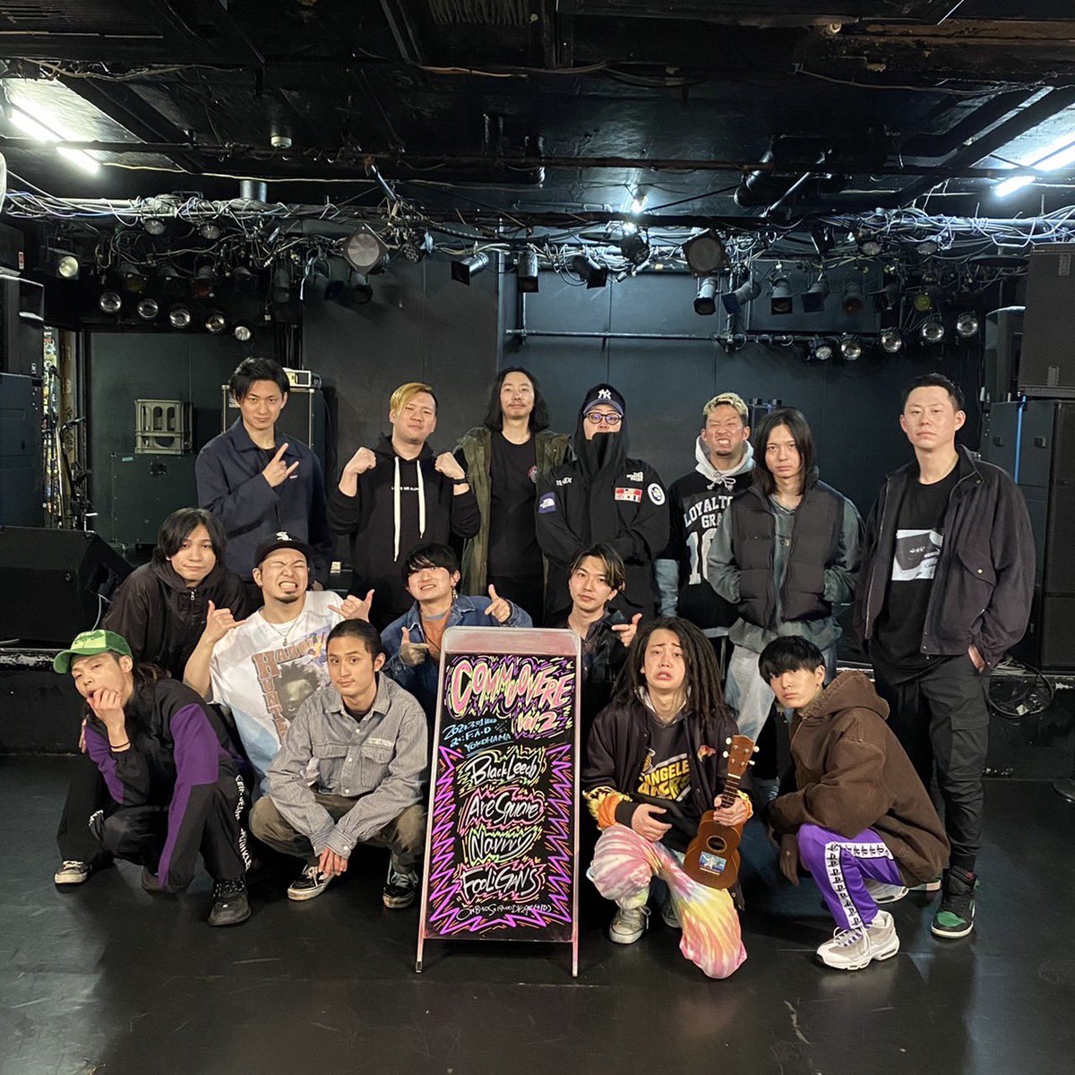 kaya_guitar924's tweet photo. 3/1(水)@ F.A.D yokohama
COMMUOVERE vol.2
マルの地元横浜で初ライブ!
対バンもめちゃくちゃアツくて
さいこー‼︎
たのしかった〜
#blackleech #AreSquare #navvvy #fooligans #COMMUOVERE https://t.co/OtsbBiNziC