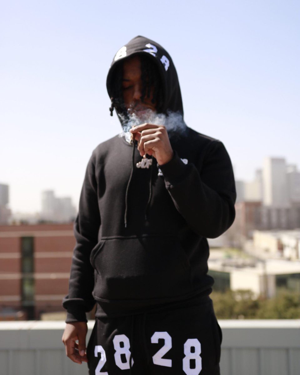 lilryan_1's tweet photo. No matter about my past this shit a never be the same #AOF 🏆 https://t.co/6oVz2fYOUE