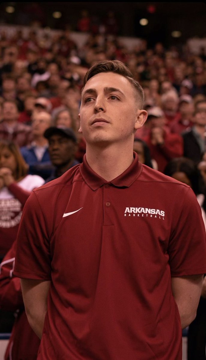 WHSCA_ATHLETICS's tweet photo. Welcome to Windsor High and Windsor Boys Basketball 🏀 Coach Alec Kobre https://t.co/FeOVIdL89o