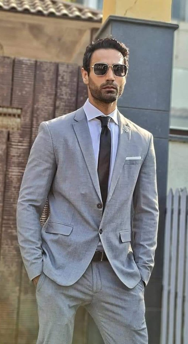 karanoberoiKO's tweet photo. 🖤
#Mensfashion #mensdaily #fashionmodel #karanoberoi #formals https://t.co/VDG1SPhn8w