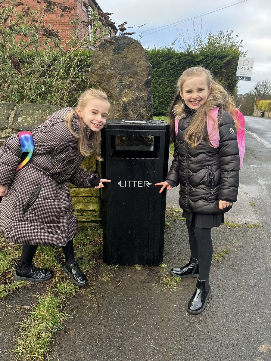 devannakin's tweet image. Girls had a lot of fun finding words on their way to school yesterday. Here’s some snaps @BirstallAcad #wordweek