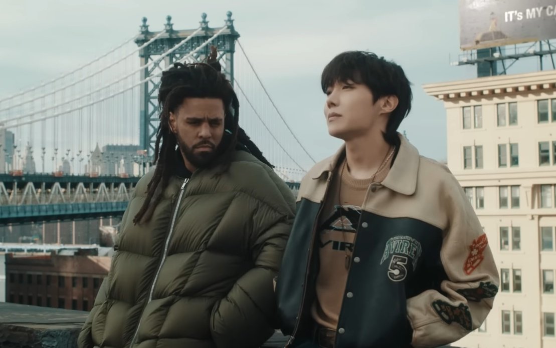 REPLY/QUOTE + RT WITH:

ON THE STREET IS COMING
ON THE STREET WITH J-HOPE

I’m looking forward to listening to #on_the_street, upcoming solo single by #jhope of <a href="/BTS_twt/">방탄소년단</a>, which will be released next Friday, March 3rd!