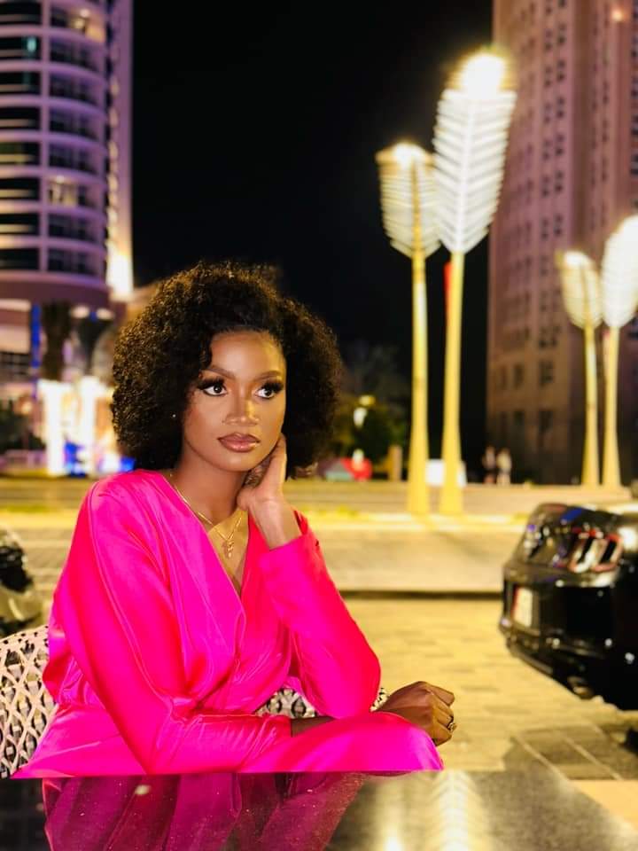 TheCameroonianZ's tweet photo. Miss #Cameroon 2023 - Princesse Issie à Doha Qatar.
🇨🇲 https://t.co/N51JMmOaBo