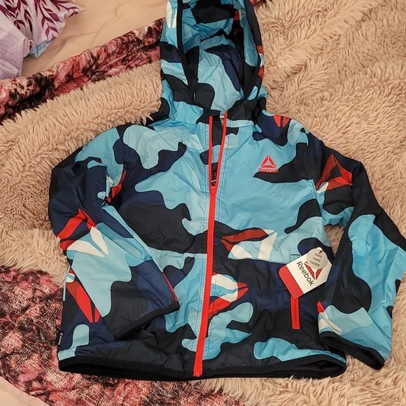 ShopToxi's tweet photo. So good I had to share! Check out all the items I'm loving on @Poshmarkapp #poshmark #fashion #style #shopmycloset #joshisposhin #worthington #reebok: https://t.co/AIckMZl1qQ https://t.co/bjhKhxjEGe