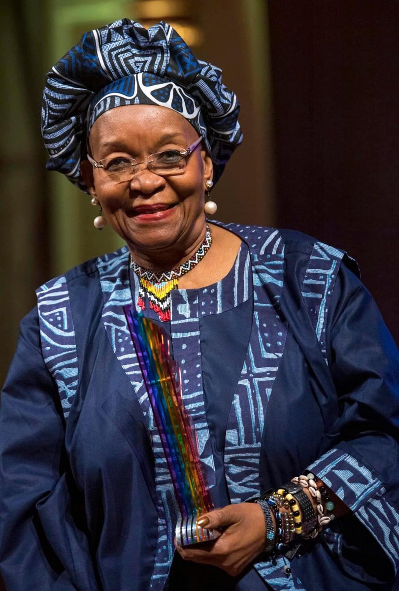 TheCameroonianZ's tweet photo. Me Alice Nkom, 1ère femme francophone avocate du #Cameroon.
#IWD2023 #JIF
© : @reussitesdupays https://t.co/Z2kbDI6WJH