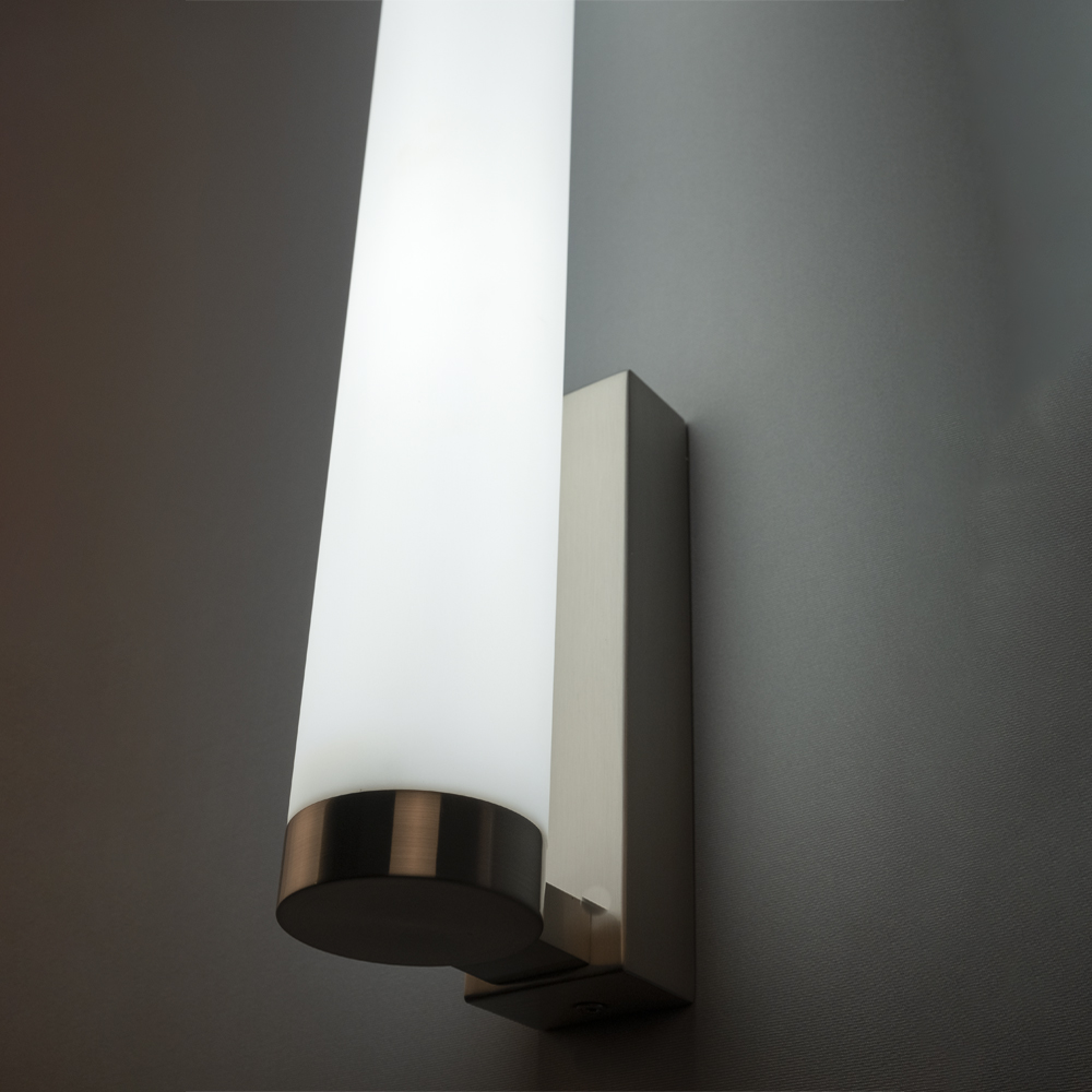 Relucente_LUCE's tweet photo. Sleek Rail LED Oku L Wall Light features aluminum, acrylic materials, and a polished satin nickel frame.
Shop Now: https://t.co/6utEHHXYCU
#Relucente #luce #Lights #WallLights #MirrorLights #interiordesigner #architect #architecture #homeinterior #homedecor #sale https://t.co/ObqJGLW4MV
