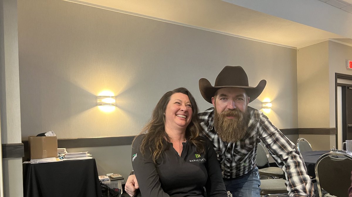 Prairiecowgirl_mb tweet media
