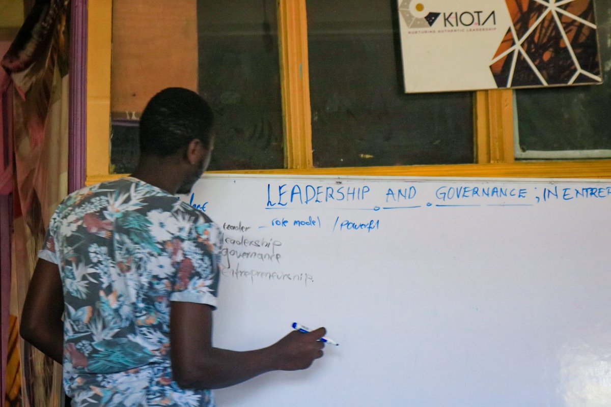 UAYO_'s tweet photo. Building a business is hard, but leading it is even harder. Learn from the best and follow their lead to succeed.Leadership and governance in entrepreneurship is essential to ensure success.
#youthfinancialindependence
@leptacommunity @YPSinKenya 
@UNYouthEnvoy  @PlanKenya https://t.co/9HNuURJmAw