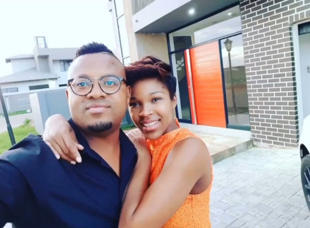 10yrs ago on this day I payed lobola to this gorgeous wife of mine...😍😍😍
November we got married... 💍 darn time really flies...
Happy 10yrs wedding anniversary my love !!!😊😊😊😍😍😍