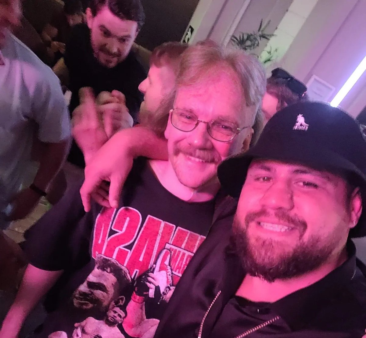 heyimstreamer's tweet photo. Forgot to update you all! I managed to make it to Perth after the pension cashing in and met the man himself 🎉 https://t.co/8XeNhnztf1
