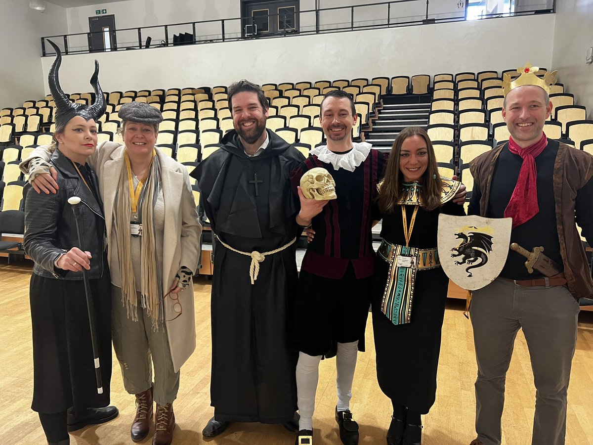 VictoryAcad's tweet photo. An amazing start to @WorldBookDayUK at Victory. Some incredible costumes! 📖 https://t.co/BWYx4fZa7J