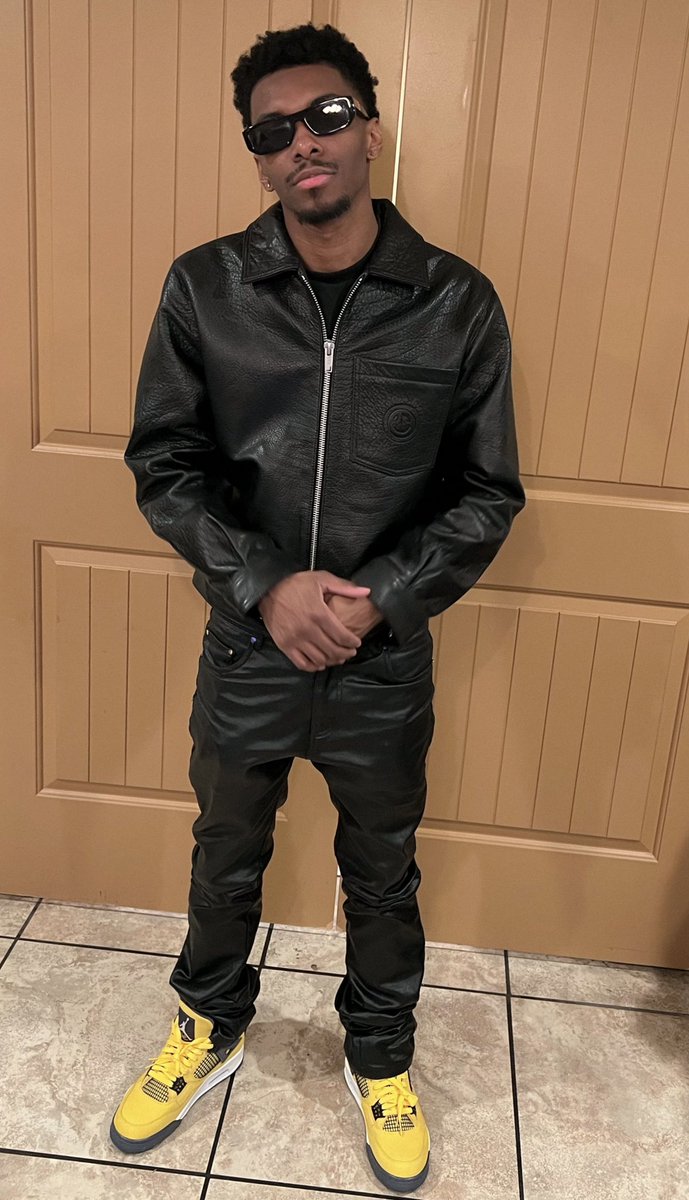 mikethrillbaby's tweet photo. Blessed to see another year 🙏🏾✨ 27 is crazy tho https://t.co/0ezQ8EyE8U