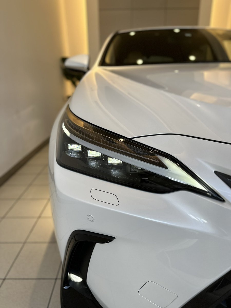 lexusVL250's tweet photo. 5年に先代NXが欲しくなり、フルモデルチェンジを気に注文して、本日納車しました。
控えめに言って最&amp;高です。 https://t.co/g8DrBWpz9u
