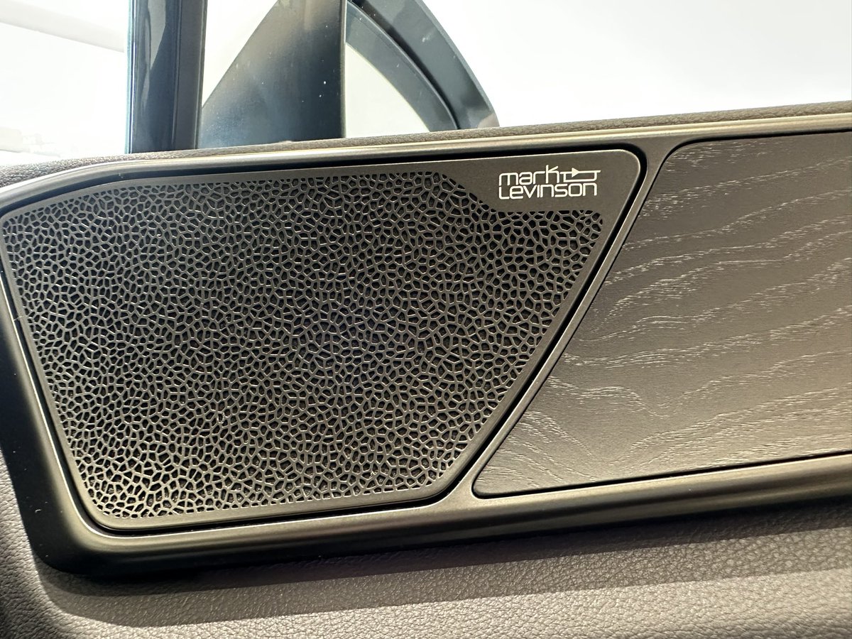 lexusVL250's tweet photo. 5年に先代NXが欲しくなり、フルモデルチェンジを気に注文して、本日納車しました。
控えめに言って最&amp;高です。 https://t.co/g8DrBWpz9u